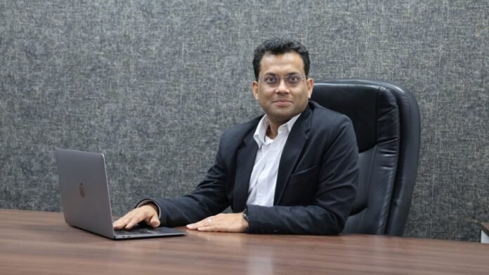 mediEND_-Redefining-Surgical-Healthcare-with-Care-Commitment-and-Compassion-1